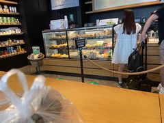 -星巴克(广州南站A18检票口楼上)