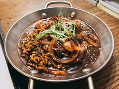 炸酱拉面-富乐满韩国正宗炸鸡韩国料理(虹泉路店)