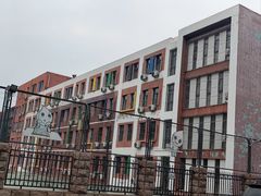 -芳草地国际学校(双花园校区)