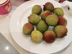 -金马门国际美食百汇(珞喻路店)