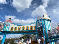 -季高兔窝窝亲子园(上海薰衣草公园店)