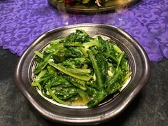 蒜蓉油麦菜-95号酱骨·一块豆腐(展春园西路店)