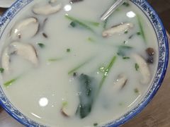 羊杂汤-西安贾三灌汤包·回坊小吃·清真炒菜(北院门总店)