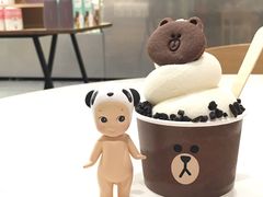 -LINE FRIENDS Garosu-gil Flagship Store