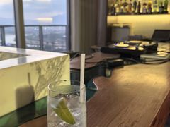 -瑰丽酒店·海吧·天际下午茶·现场DJ·天台酒吧