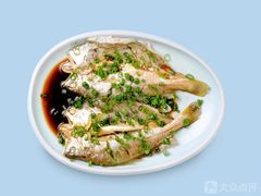 油泼黄花鱼-吕氏疙瘩汤·新鲁菜(新贵和店)