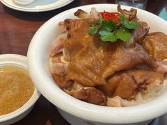 -老憨猪蹄(山大南路店)