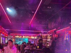 -喜鹊音乐酒馆(西街店)