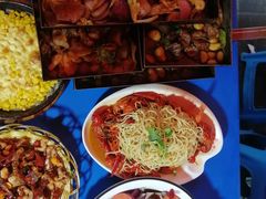 -老东镇啤酒屋海鲜加工·蒸汽海鲜·海鲜烧烤(台东店)