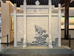 -汇龙潭