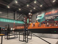 -极限PLAY运动娱乐新世界·团建派对表演休闲馆·室内高空游乐园