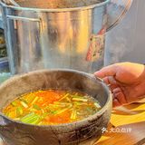 酸汤煮肉沫贡菜泡饭，很好吃[强]