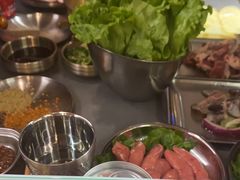 -围炉肉舍•炭烤活鳗•丹东海鲜烤肉(步行街店)