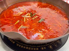 -毛辣果·贵州红酸汤牛肉火锅(西单店)