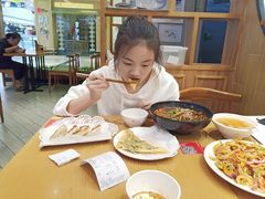 -蓉李记成都名小吃(武汉菱角湖万达店)