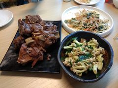 -关东小磨东北菜(上海长风大悦城店)