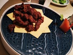 炭烧牛仔肉-八府香鸭·啫啫煲(华山路店)