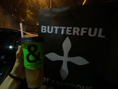 -BUTTERFUL&CREAMOROUS 黄油与面包(西单大悦城店)