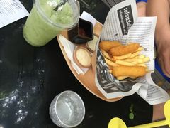 -莓园冰淇淋店