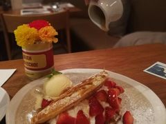 -ROAST coffee & eatery