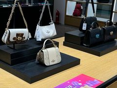 -首创奥特莱斯(西安店)
