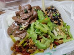 剁椒蒸鱼腩-三餐乐(执信南路店)