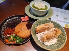 -包整·丝娃娃(一览甲秀楼风景店)