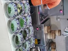 -老新隆牛肉锅贴(新街口店)