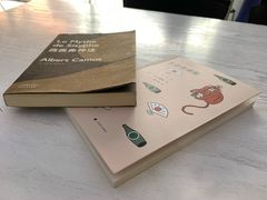 -钟书阁(松江泰晤士小镇店)