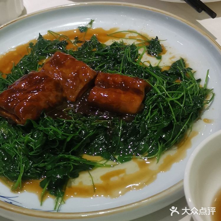 这次，托老大哥的福，来这家米其林餐厅用餐