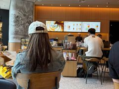 -星巴克(上海长宁来福士1F店)