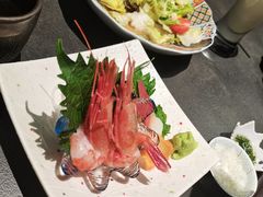 -铭牛烧肉·和牛海鲜自助(高新月牙湖店)