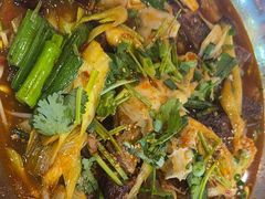 -爆炸头阿姨小四川正宗川味小吃(无任何分店)