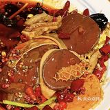 家里有客人是也会选择这里。烤鸭肉肥不腻，鸭饼也筋道