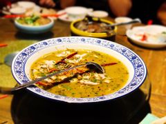 招牌酸菜鱼-老头儿油爆虾(胜利河美食街店)