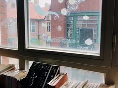 -钟书阁(松江泰晤士小镇店)