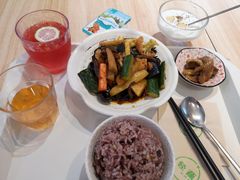 -轻蔬不用等·素食(江苏路店)