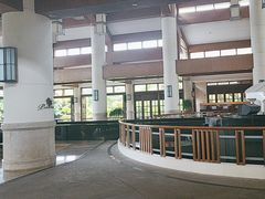 -亚龙湾喜来登·美景台大堂吧