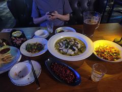 -爱啤精酿·民谣酒馆(滨江店)