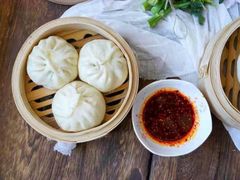 -李与白包子铺(桐梓林店)