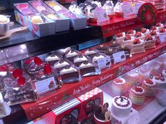 -巴黎贝甜(大宁国际商业广场店)