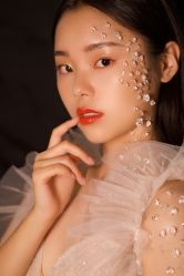 -欣薇婚纱(新源乐汇城店)