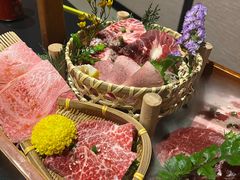 -山川小町·极番烧肉(新地假日广场店)