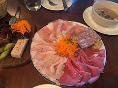 -羽深肉铺 Steak & Wine
