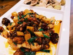 -隔壁老王·家常云南菜(皇冠店)