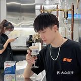 体育西创意咖啡[咖啡] 咖啡和人生，都要加奶油🧁