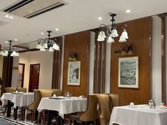 -老人和饭店(淮海中路店)