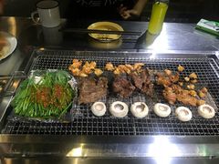 -马路牙子地桌烤肉(工体店)