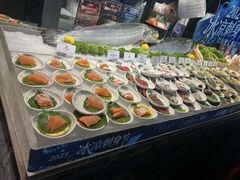 -雍容荟帝王蟹活龙虾展台自助(IFS黑金店)