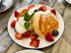草莓舒芙蕾松饼-WOKKA by艮上(中海环宇荟店)